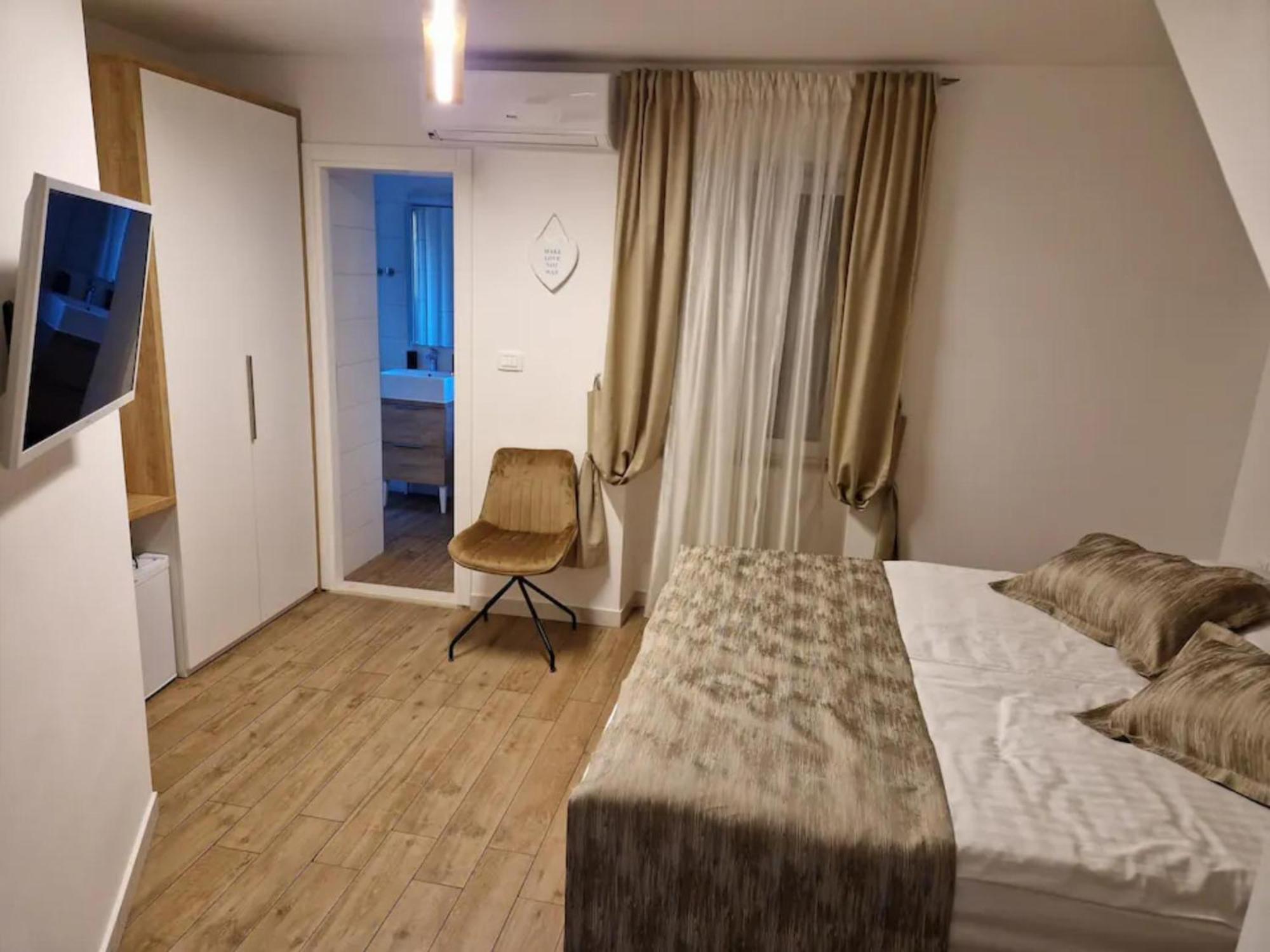 Guesthouse Bepa Split Exteriör bild